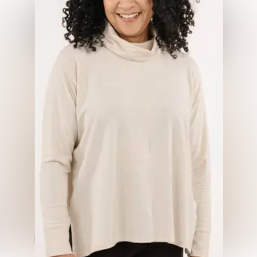Shannon Passero Jasper Top Elegant Cream Turtleneck Sweater Medium